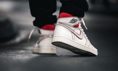 nike jordan weiss rot|nike jordan 1 white.